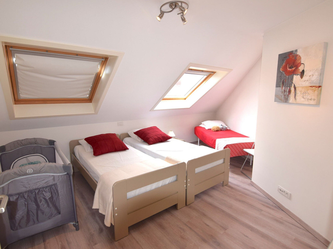 Bedroom 2, Apartment in a Central Location, West-Vlaanderen