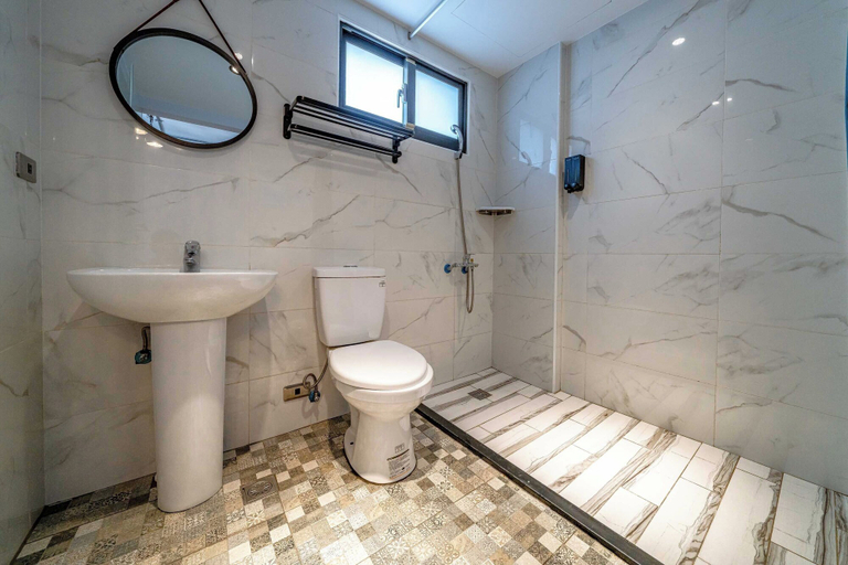 Bathroom, Blue House, Hualien