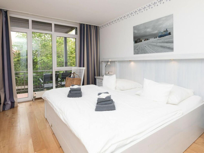 Room 5, Am Januspark 14 Modern Retreat, Aurich