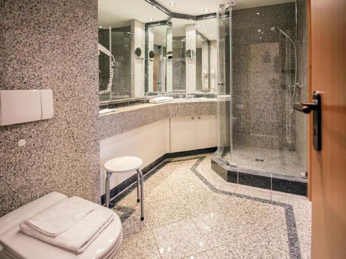 Bathroom, Apartment With Balcony on the Upper Floor, Vorpommern-Rügen