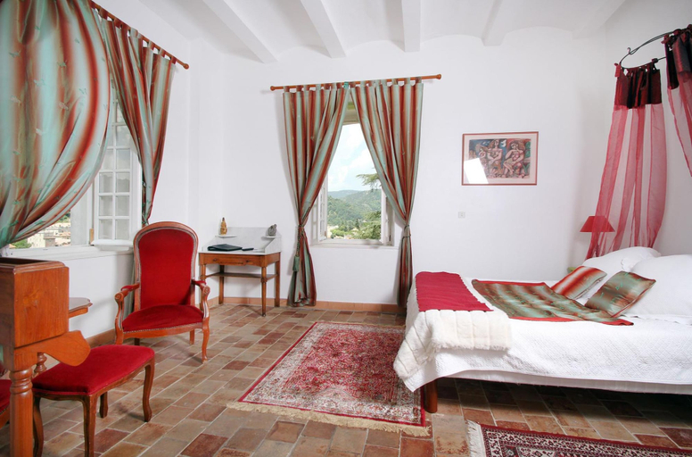 Bedroom 4, VILLA AIMEE LUXURY APARTMENTS WITH HEATED POOL, Ardèche