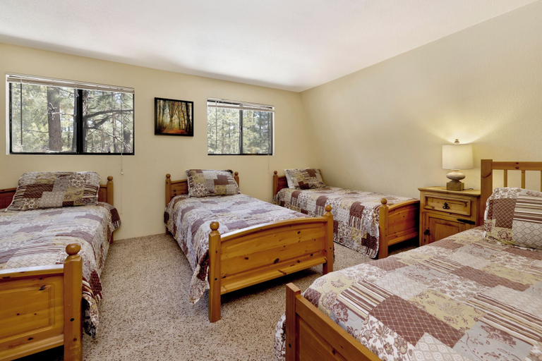 Bedroom 3, Midnight Howl #1536, San Bernardino