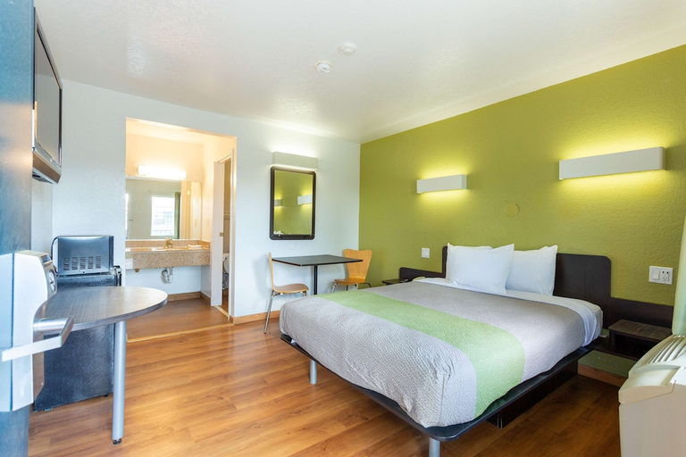 Bedroom, Motel6 Camp Springs, DC - South Camp Springs, Prince George's