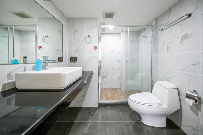 Bedroom 3, At FOUR _6 Bed_CITY CENTER_Nana BTS_ MBK_ Siam , Khlong Toey