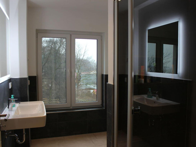 Bathroom 4, Holiday Home Yuna Comfortable Vacation Home, Mecklenburgische Seenplatte