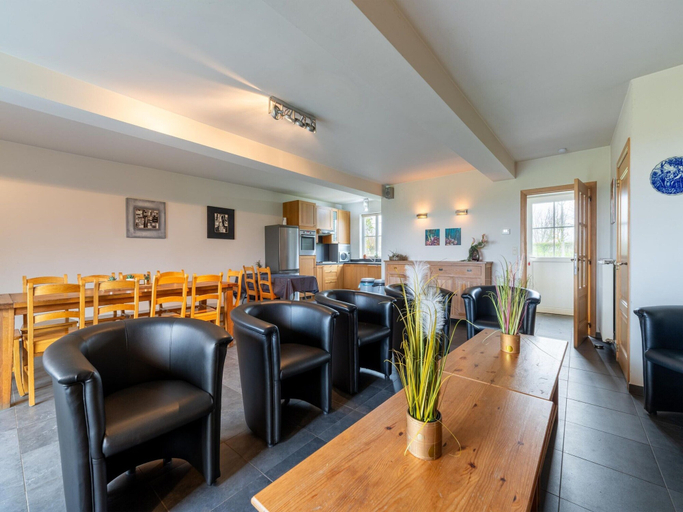 Living area 5, Comfortable Home for a Group With a Large Garden, West-Vlaanderen