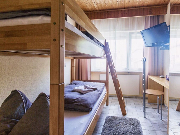 Bedroom 4, Mensfelder Kopf Near Limburg/lahn, Limburg-Weilburg