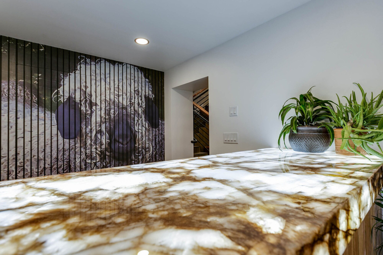 Bedroom 4, Angoria Hotel, Tom Green