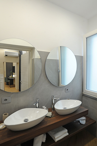 Bathroom 4, Mom Apartment Rooms&Suites, Roma