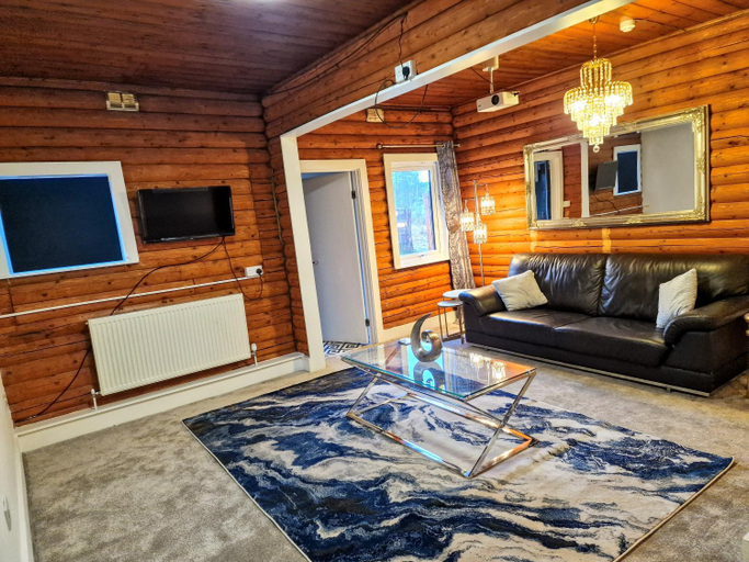 Others 4, Kaoglen Warren - Pet friendly - Hot Tub - Cairngorms, Perthshire and Kinross