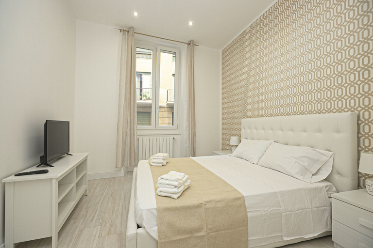 Room 5, JOIVY Stylish 3-bed flat near the Genoa Aquarium, Genova