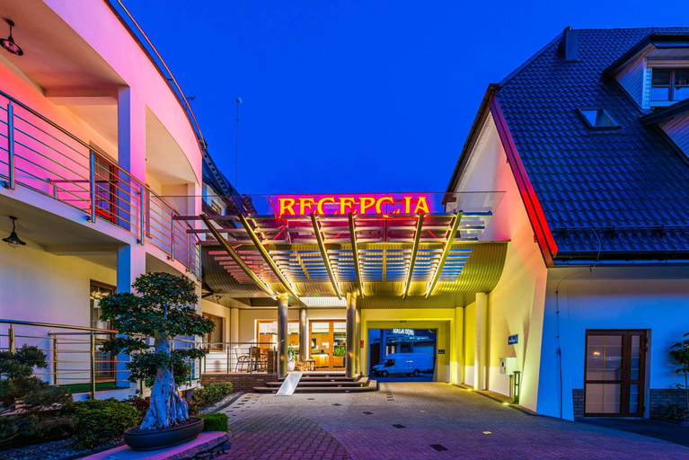 Exterior & Views 1, Hotel Na Polboru, Zduńska Wola