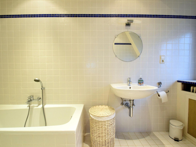 Others 5, Villa in De Haan Near Beach With Sauna, West-Vlaanderen