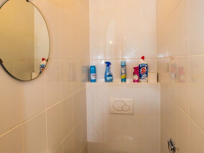 Bathroom 5, Apartment With 2 Bedrooms and 2 Bathrooms, West-Vlaanderen