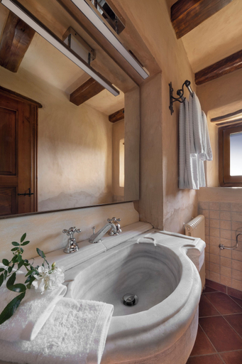 Bathroom 3, Sakali Mansion, Thessaly