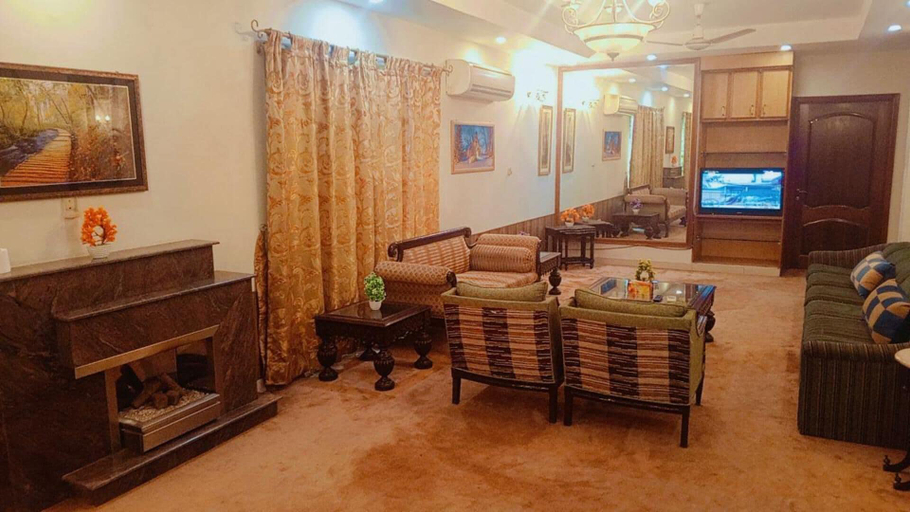 Others 4, Rehman Gardens - 3BR Apartment, Lahore