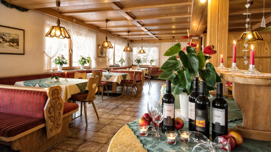 Food & Drinks 5, Hotel Brunella, Bolzano