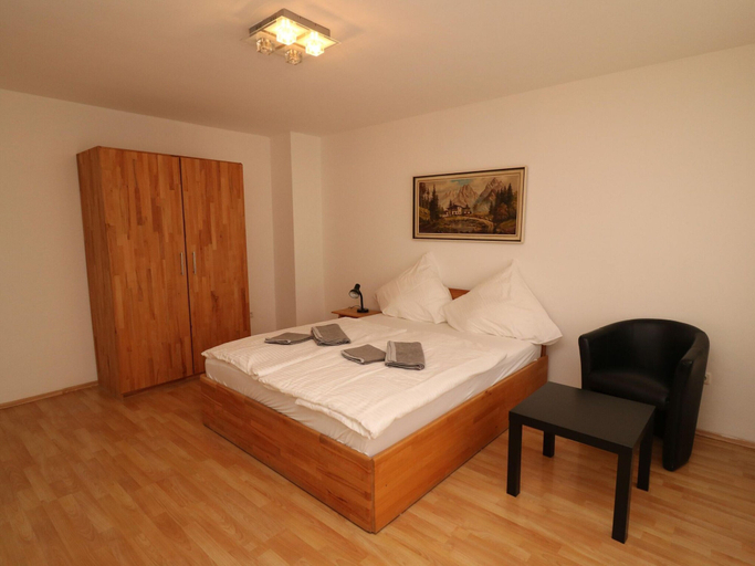 Room 4, Cozy City Apartment, Essen