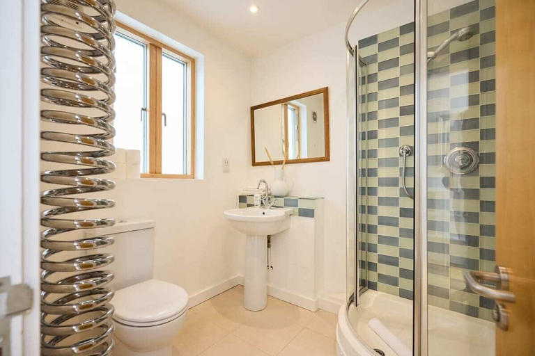 Bathroom 4, The Putney Wonder - Dazzling 3bdr Flat With Garden, London