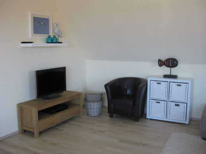 Living area 3, Holiday Apartment for the Franck Family, Ostholstein