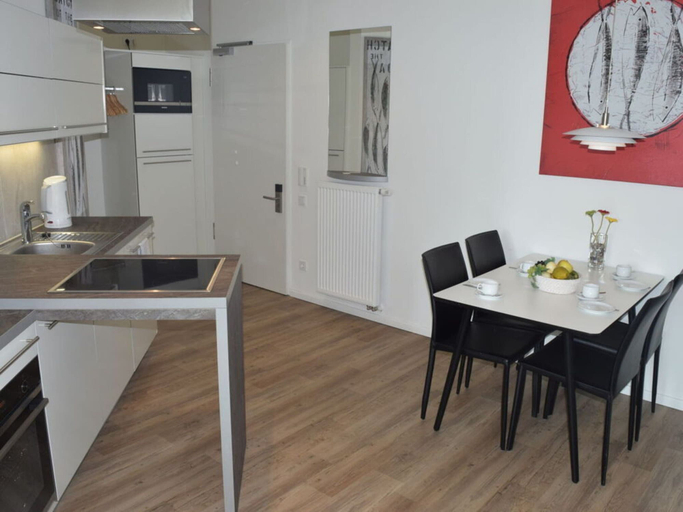 Private kitchen 5, High End Travemunde Comfortable Vacation Home, Lübeck