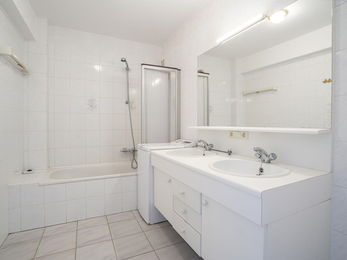 Bathroom, Apartment With Beautiful Sea-view, West-Vlaanderen