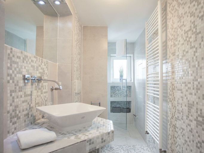 Bathroom 3, Ferienhaus Gegenuber dem Skigebiet, Hochsauerlandkreis