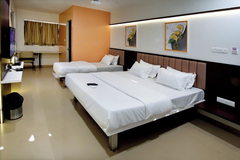 Bedroom 2, Hotel Haldi, Nashik