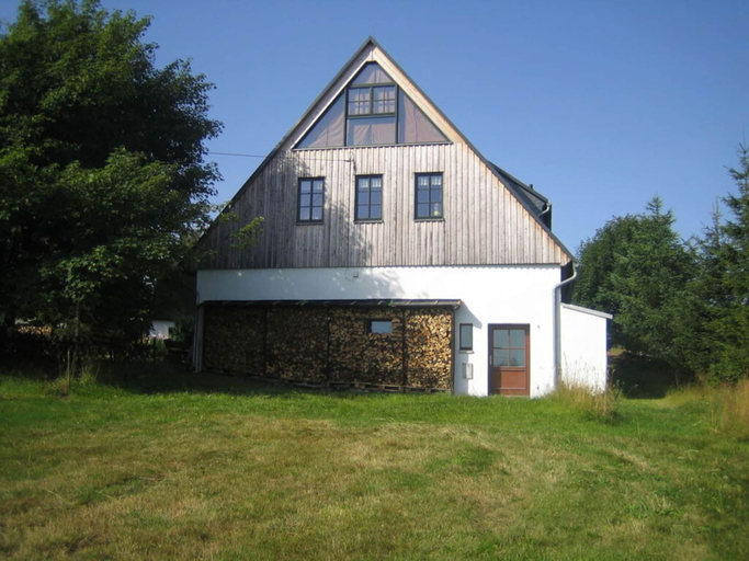 Primary image