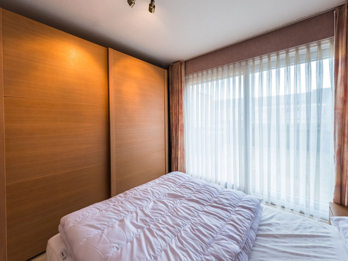 Room 4, Apartment With 2 Bedrooms and Large Terrace, West-Vlaanderen