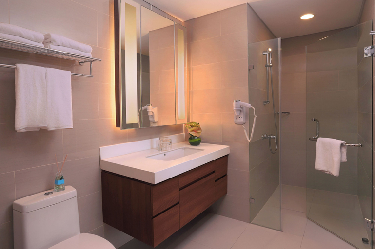 Bathroom 7