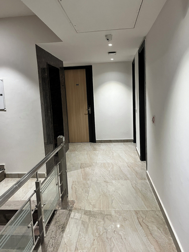 Others 5, Pride Inn, Sahibzada Ajit Singh Nagar