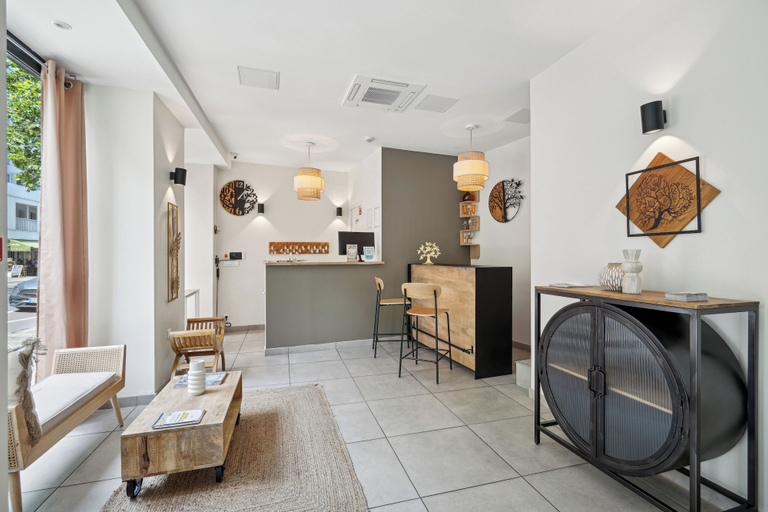 Others 4, Hotel Le National Clichy Paris, Hauts-de-Seine