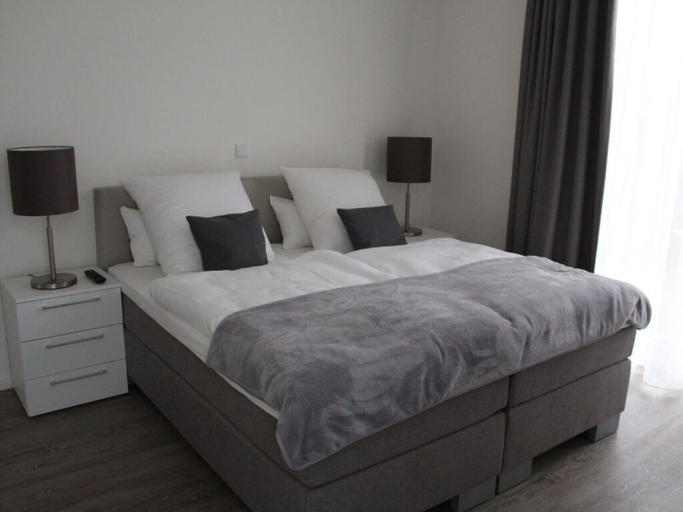 Bedroom 2, Seaside, South Cape Apartment D5, Ostholstein