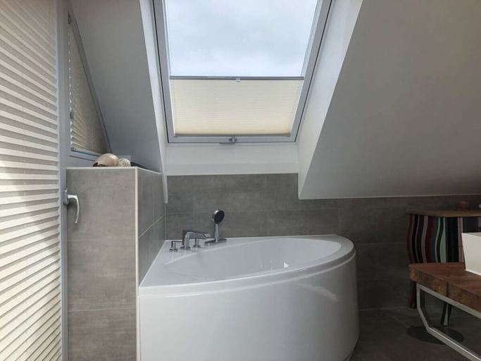 Bathroom 4, Ferienhaus "marianne" in Breege, Vorpommern-Rügen
