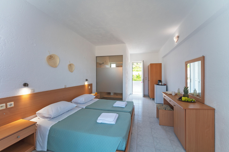 Bedroom 2, Yiasemi Faliraki rooms, South Aegean