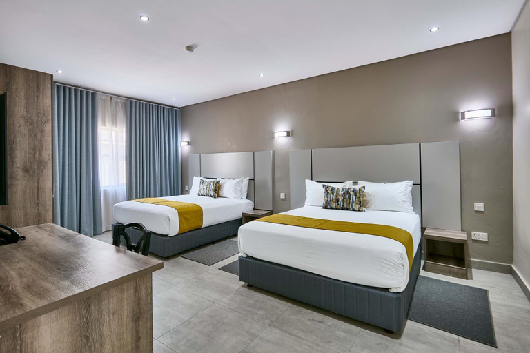 Bedroom 2, Oasis Motel, Gaborone