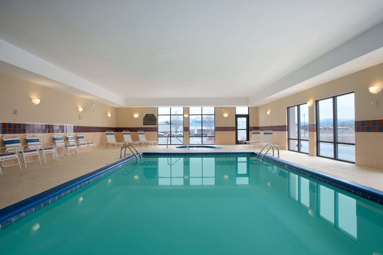 Sport & Beauty 5, Hampton Inn Canon City, Fremont