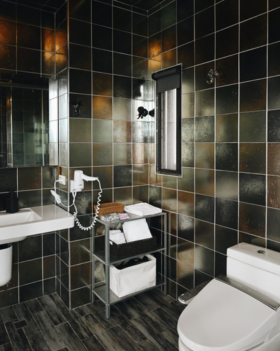 Bathroom 2, Sunny Corner B&B, Hualien