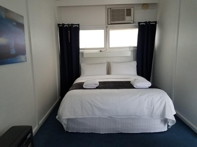Others 4, Wimmera Motel, Hindmarsh