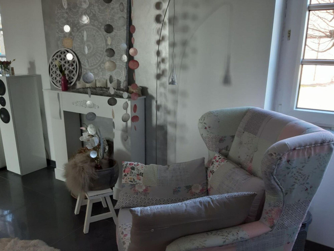 Living area 2, Romantic, Luxurious en Modern Holidayhome, Südwestpfalz