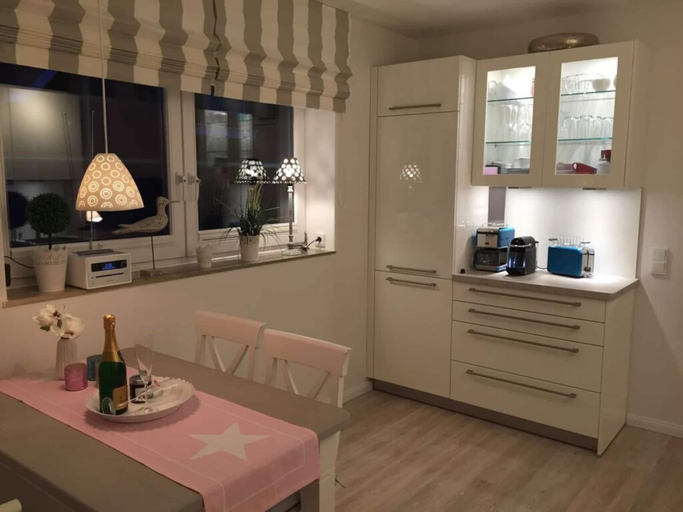Private kitchen, Holiday Apartment Seaside, Ostholstein