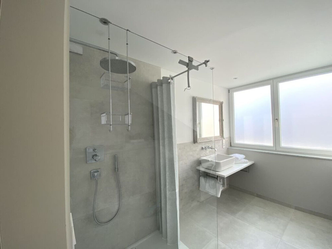 Bathroom 4, Holiday Apartment Seeloft, Konstanz