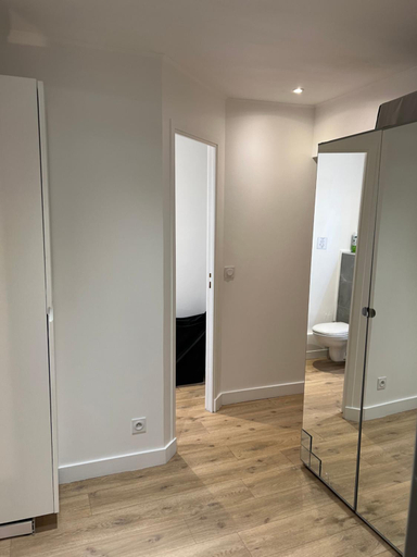 Others 5, NOTRE DAME - STYLISH APARTMENT, Paris