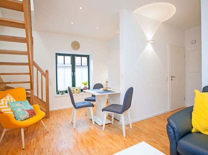 Dining 5, "levke" in Residence on the South Beach, Leer