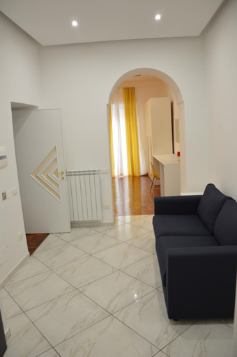 Others 3, SoLuMa' Chiaja Rooms, Napoli