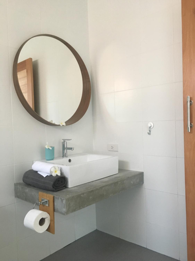 Bathroom 4, Baan Andaman Sea Surf, Phuket Island