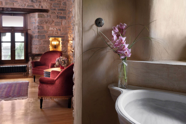 Bathroom 4, Sakali Mansion, Thessaly