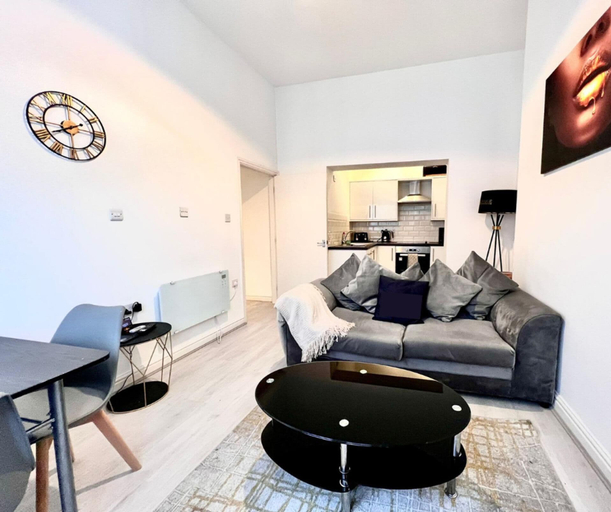 Others 5, Cosy Liverpool Apartment, Sefton