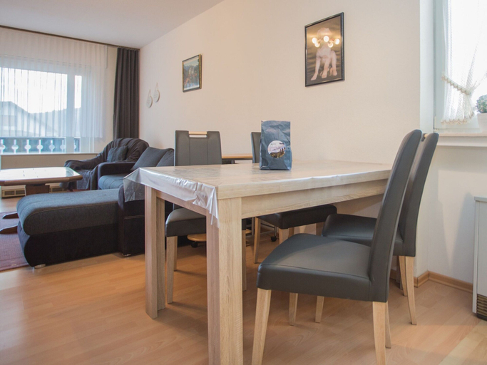Dining 3, Ruhig Gelegenes Appartement in Niedersfeld, Hochsauerlandkreis